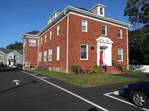 375 Bay St #1102, Taunton, MA 02780