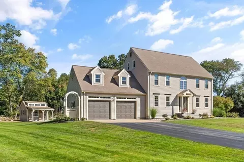 9 Castagnaro Way, Blackstone, MA 01504