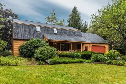 42 Scott Rd, Oakham, MA 01068