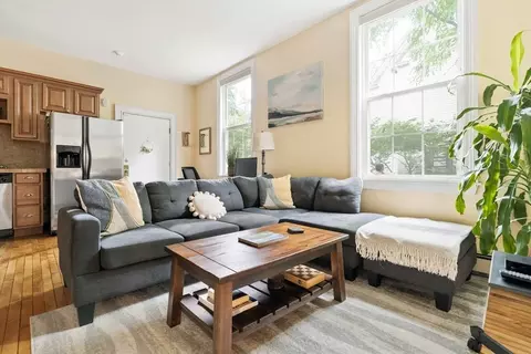 145-147 Chestnut Ave #2, Boston, MA 02130