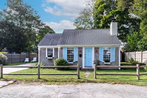 35 Alden Way, Barnstable, MA 02601