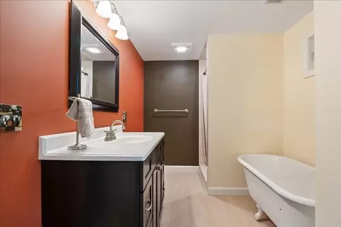 36 Calvert Rd, Walpole, MA 02032 photo 27