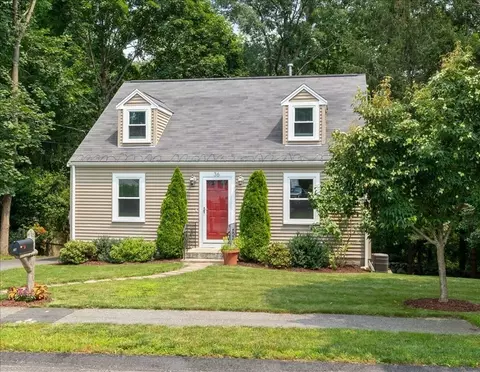 36 Calvert Rd, Walpole, MA 02032