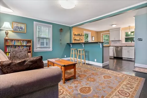 36 Calvert Rd, Walpole, MA 02032 photo 5