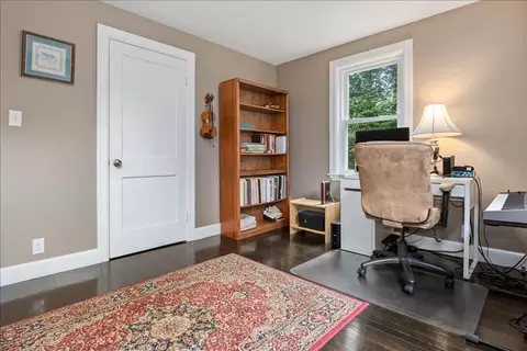 36 Calvert Rd, Walpole, MA 02032 photo 17