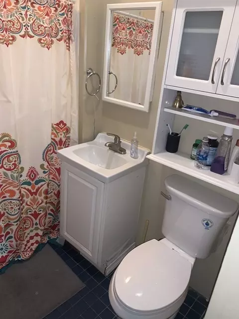 169 Dickinson St, Springfield, MA 01108 photo 17