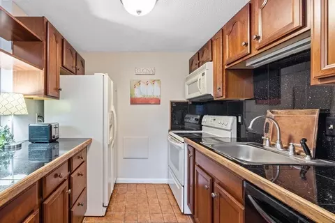 66 Main St #49A, Stoneham, MA 02180 photo 10
