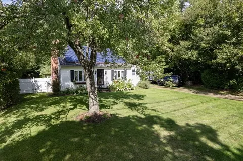 55 Highland St, Ware, MA 01082 photo 2
