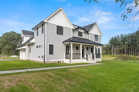 55 North St, Danvers, MA 01923
