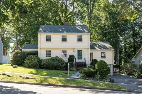 211 Park Ave, Arlington, MA 02476