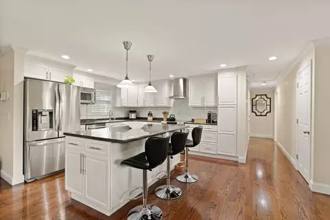 19 Scotland St, West Bridgewater, MA 02379