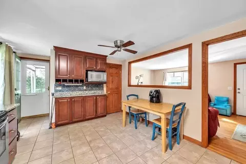 50 Joan St, Springfield, MA 01129 photo 9