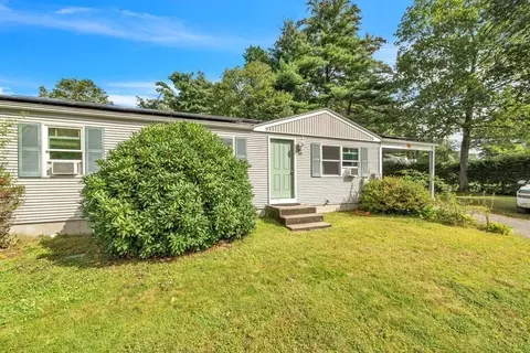 50 Joan St, Springfield, MA 01129 photo 2