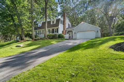 6 Birch Ln, Newbury, MA 01922