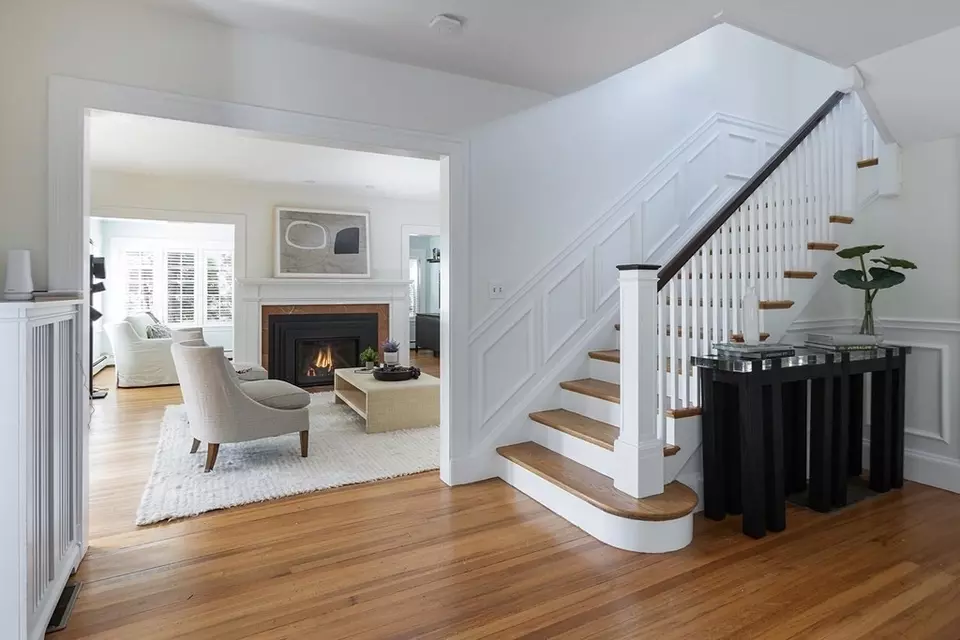  5 Agawam Rd, Newton, MA 02468 photo 2