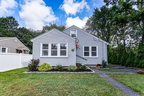 13 Bancroft St, West Boylston, MA 01583