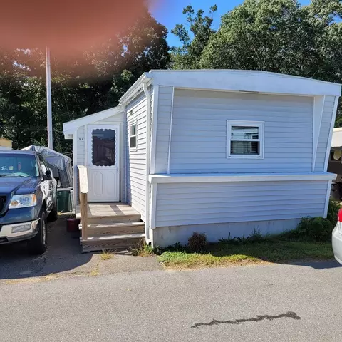 98 Newbury #19A, Danvers, MA 01923