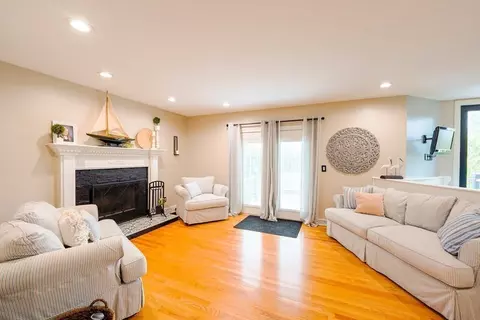 5022 N Main St, Fall River, MA 02720 photo 7