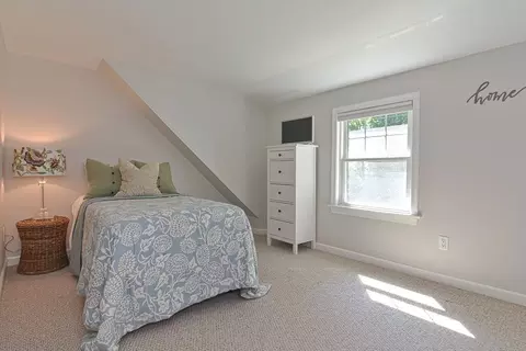 53 Warren St, Upton, MA 01568 photo 32