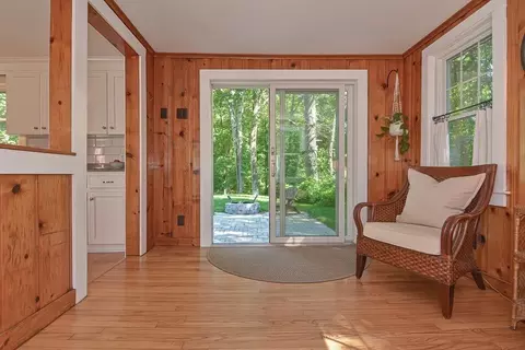 53 Warren St, Upton, MA 01568 photo 11