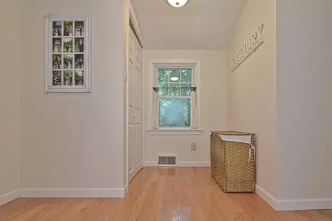 53 Warren St, Upton, MA 01568 photo 23