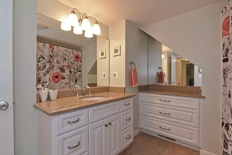 53 Warren St, Upton, MA 01568 photo 27