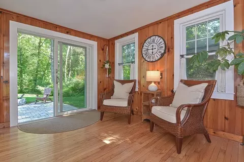 53 Warren St, Upton, MA 01568 photo 10