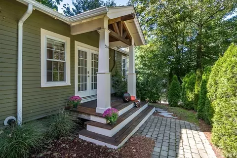 504 Massachusetts Ave #1, Lexington, MA 02421