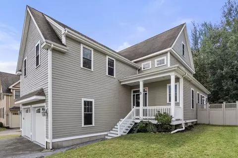 8 Maple Leaf Dr, Boston, MA 02136 photo 5