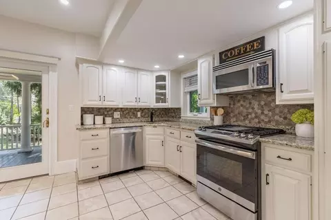 49 Central St, Saugus, MA 01906 photo 13