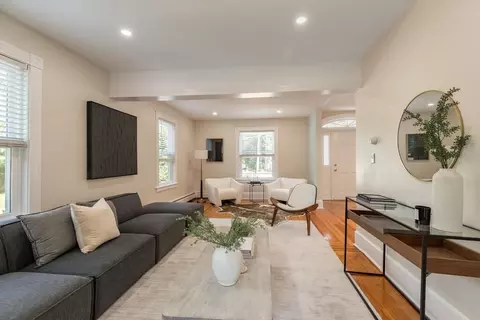 49 Central St, Saugus, MA 01906 photo 4