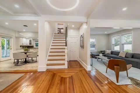 49 Central St, Saugus, MA 01906 photo 2