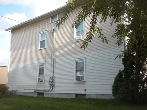 24 Mann St, Attleboro, MA 02703 photo 5