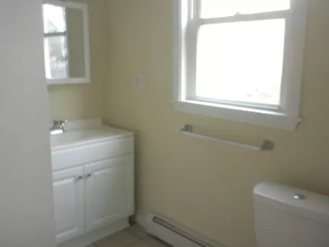 24 Mann St, Attleboro, MA 02703 photo 12