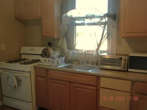 24 Mann St, Attleboro, MA 02703 photo 32
