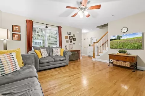 400 Justin Dr #2, Weymouth, MA 02188