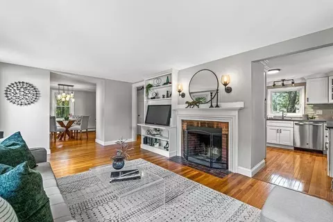 36 Mt Vernon Ave, Melrose, MA 02176