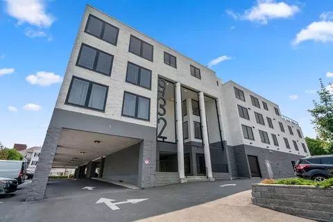 932 Broadway #202, Chelsea, MA 02150