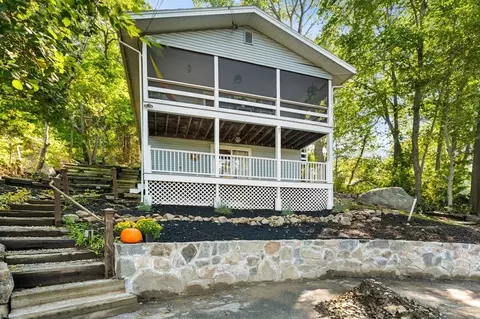 47 Woodward Ave, Gloucester, MA 01930