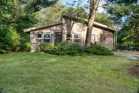 286 Blackstone St, Blackstone, MA 01504