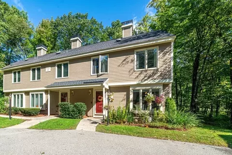 9 Lilac Ln #9, Haverhill, MA 01830