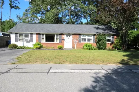 13 Seven Oaks Rd, Billerica, MA 01862