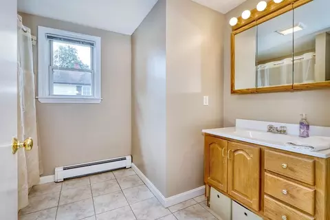 4 Evans St, Saugus, MA 01906 photo 17