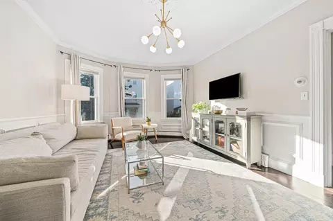 37 Moseley St #2, Boston, MA 02125