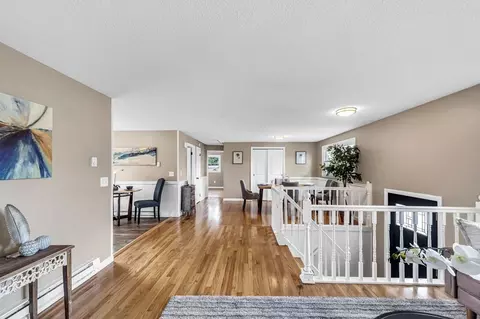 116 Bostwick Ln, Chicopee, MA 01020 photo 5