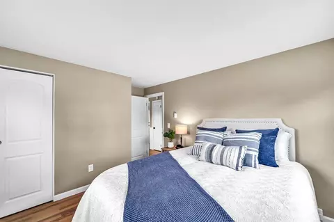 116 Bostwick Ln, Chicopee, MA 01020 photo 18