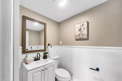 116 Bostwick Ln, Chicopee, MA 01020 photo 23