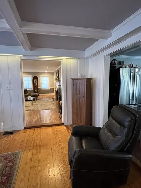 469 Eldridge St, Fall River, MA 02720 photo 12