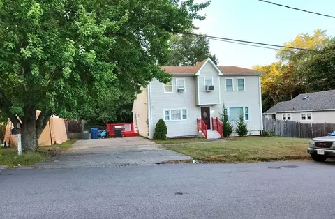 19 Ridgewood Cir, Lawrence, MA 01843