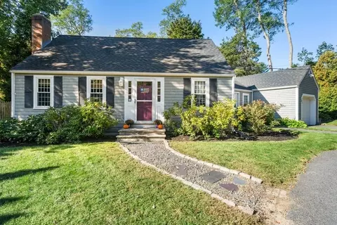 181 Webster St, Marshfield, MA 02050